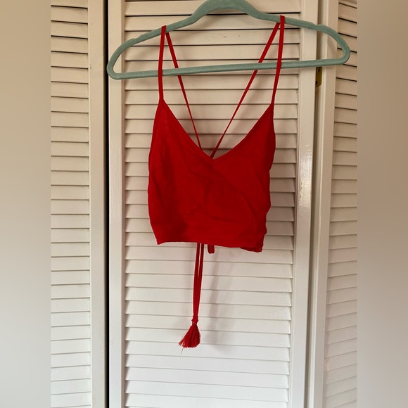 Linen Open-Back Top - Picture 2 of 2